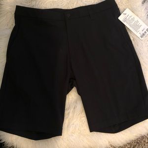 Lululemon Commission Short Classic 9"
Men’s 32